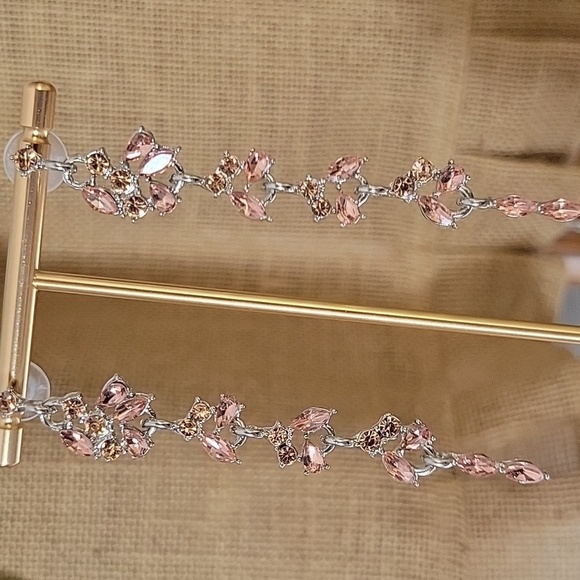 CHAMPAGNE ROSE CRYSTAL DRIP EARRINGS - Picture 7 of 8